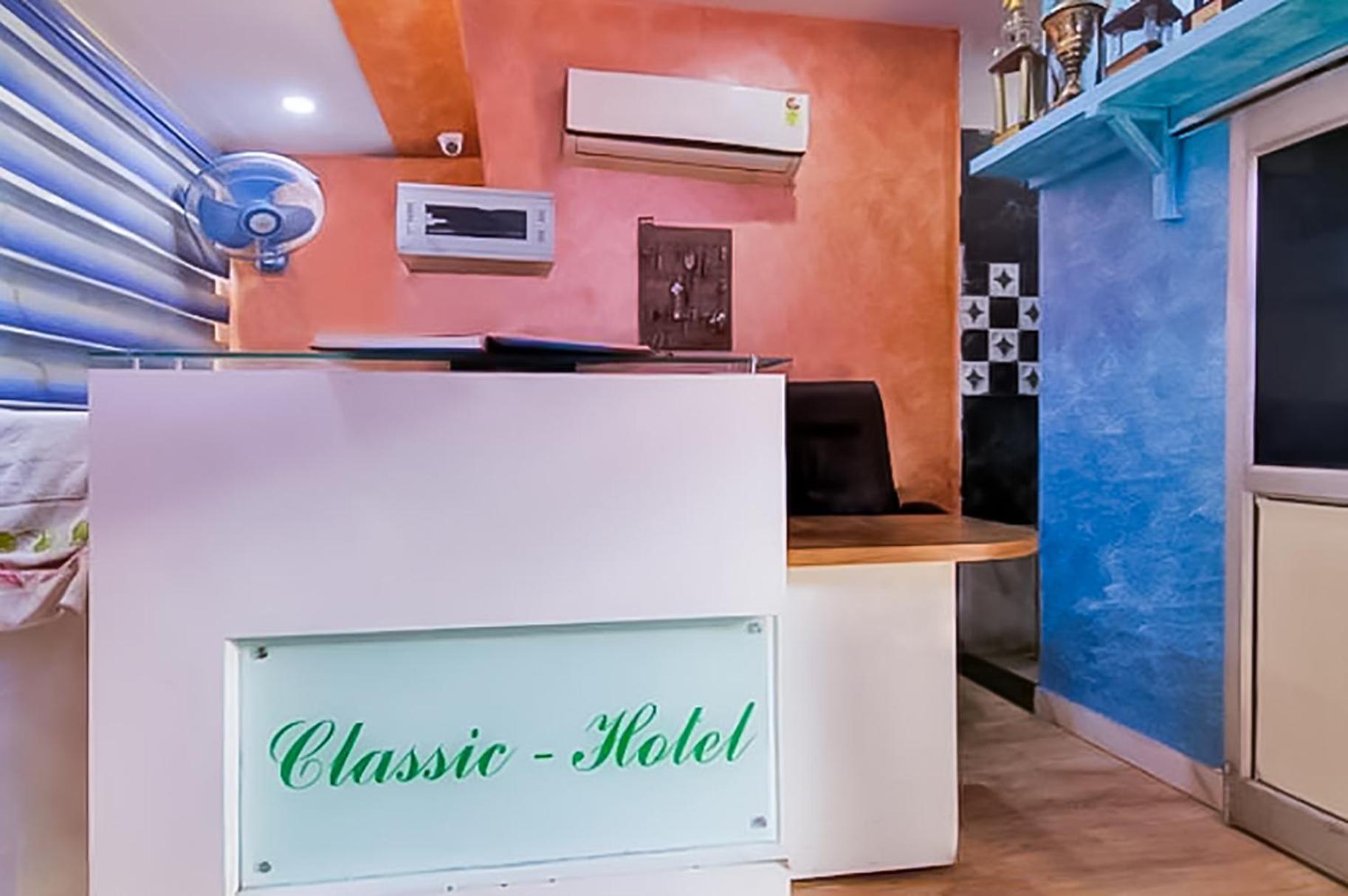 Near Nizamuddin Railway Station Hotel