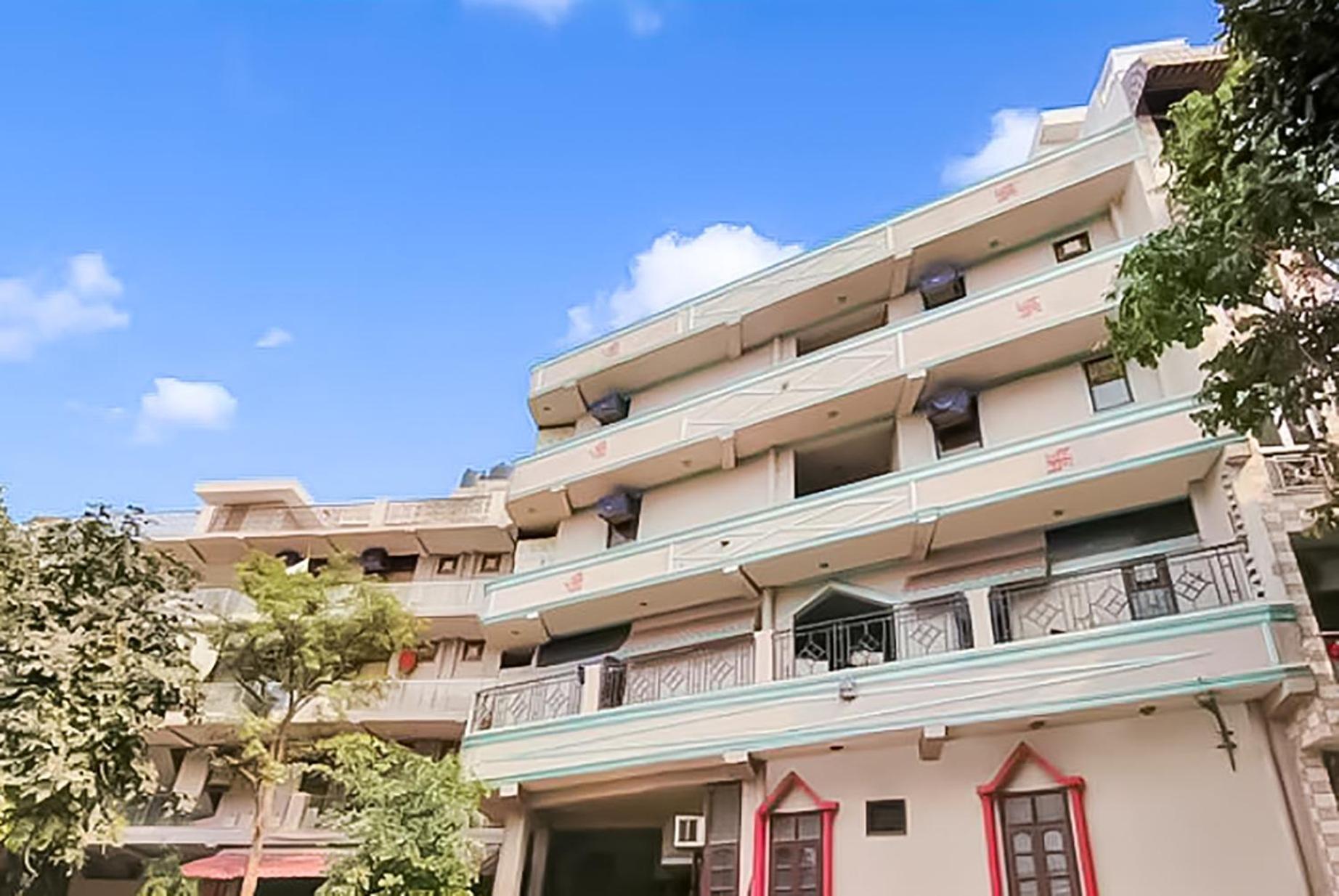 Near Nizamuddin Railway Station Hotel New Delhi